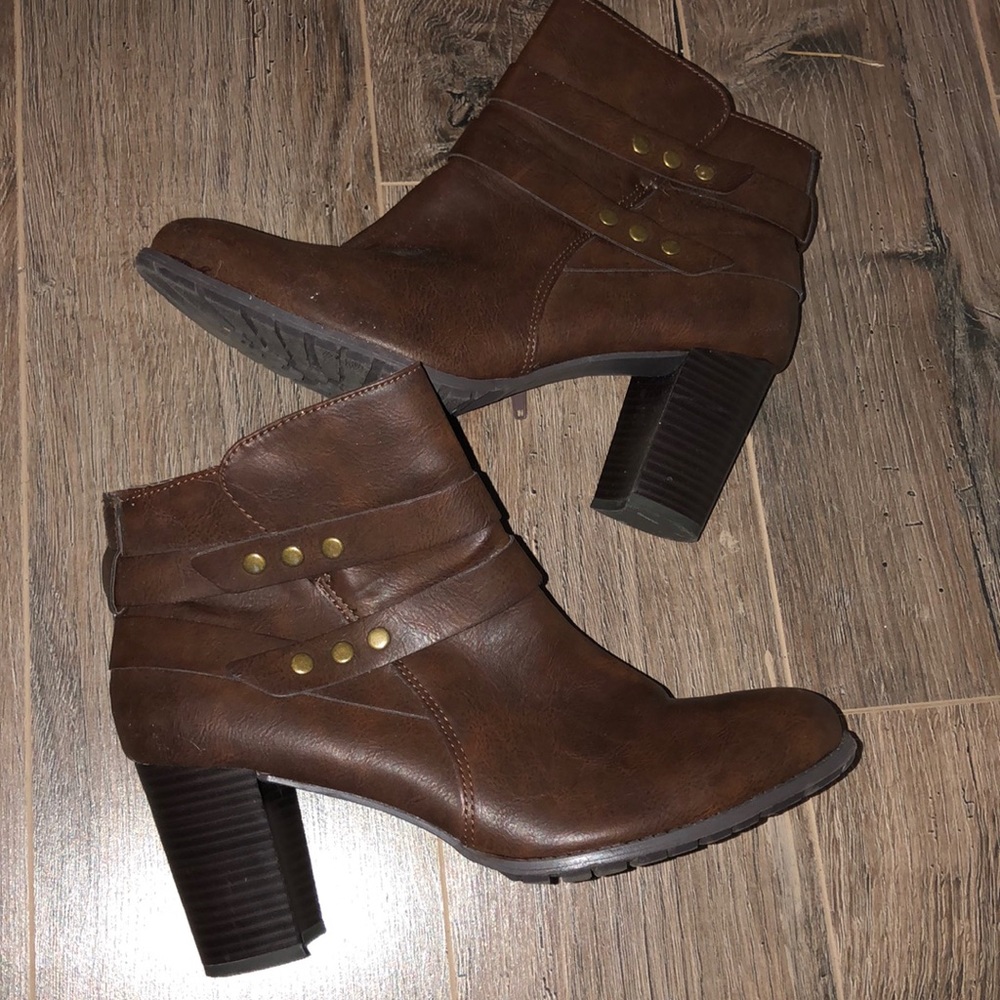High heel bootie - Picture 2 of 4
